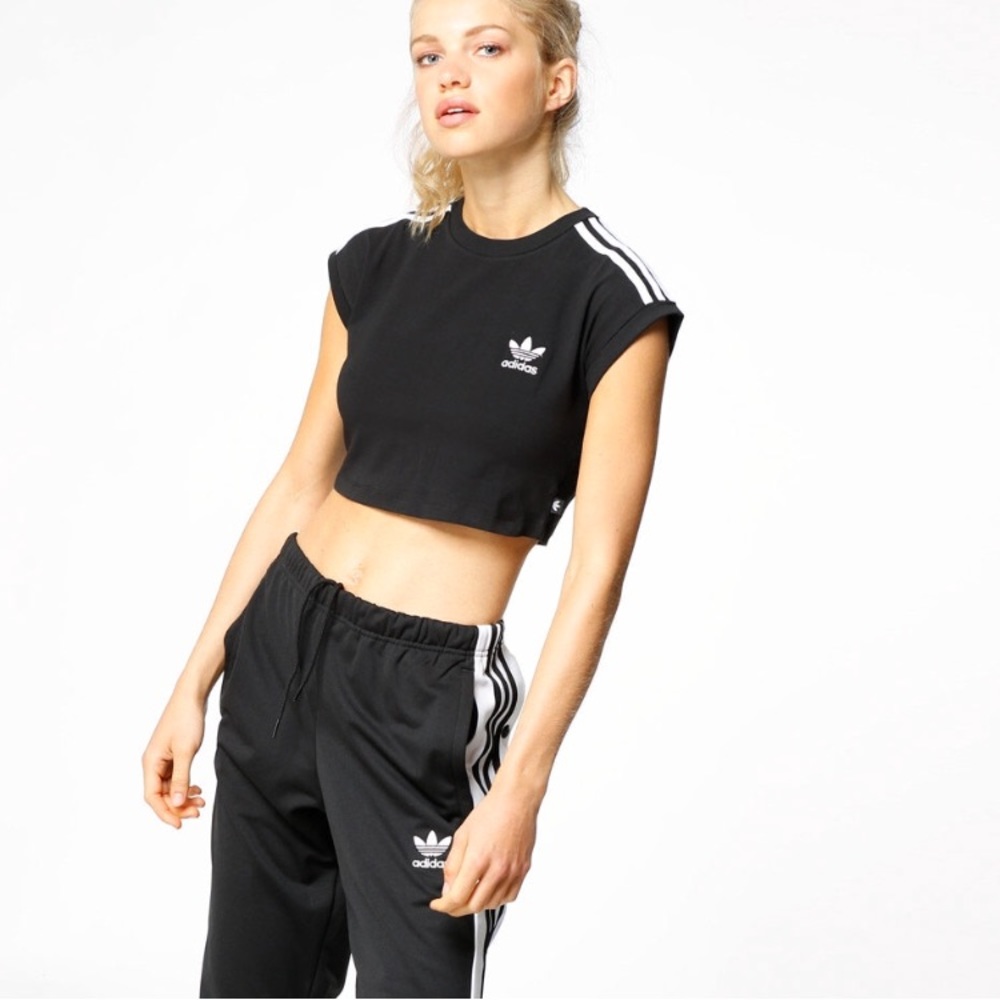 Sold🚫 Adidas crop top - Picture 5 of 5